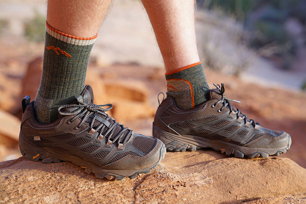 Darn Tough Hiker Micro Crew Sock Cushion Mens Socks Walking Olive All Sizes 