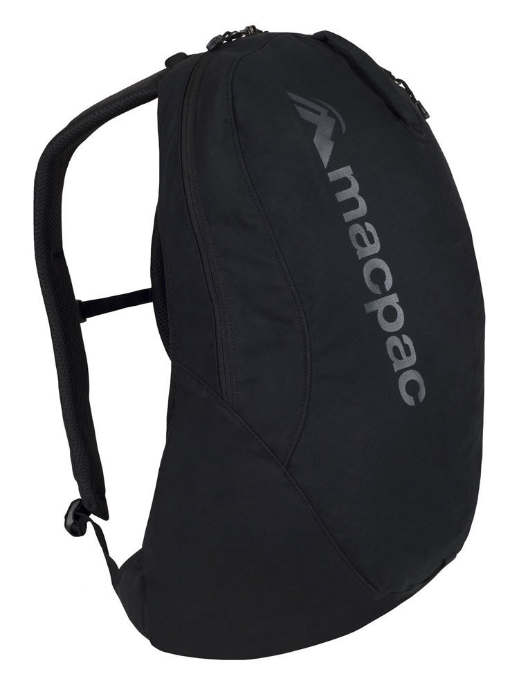Macpac Kahu 22 V2 Black Daypack