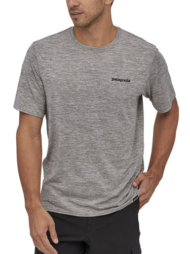 Patagonia Heren Cap Cool Daily Graphic Shirt (P-6 Logo: Feather Grey)