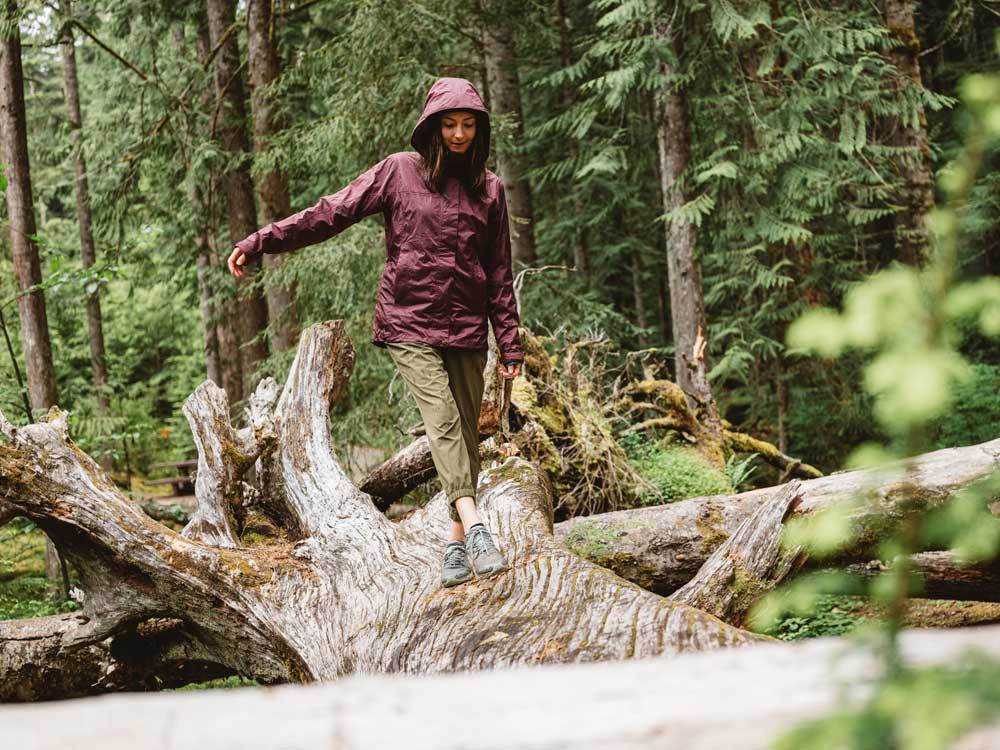 Marmot Women s PreCip Eco Jacket Arctic Navy Lightweight Breathable Rainjacket