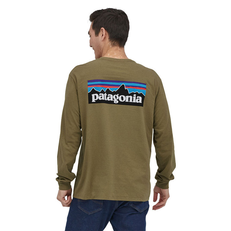 Patagonia long store sleeve green
