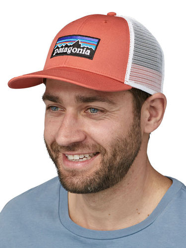 Patagonia P-6 Logo LoPro Trucker Hat (Quartz Coral)