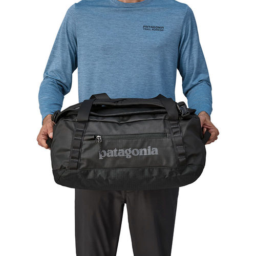 Patagonia Black Hole Duffel 40L Black Travel Bag