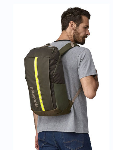 Patagonia Black Hole Pack 25L (Pine Needle Green)