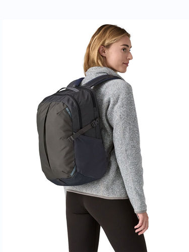 Patagonia Refugio Day Pack 26 L (Smolder Blue)